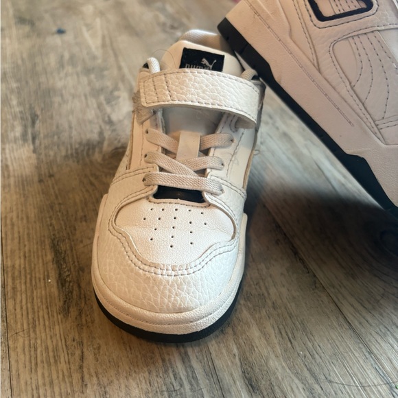 Barely worn Size 8 Toddler Pumas - Picture 2 of 4